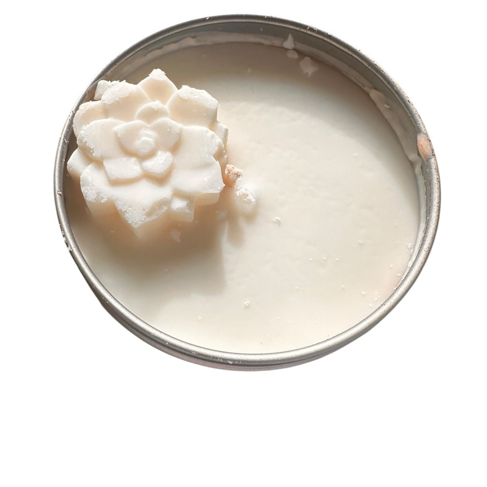 White Flower Cactus Candle​